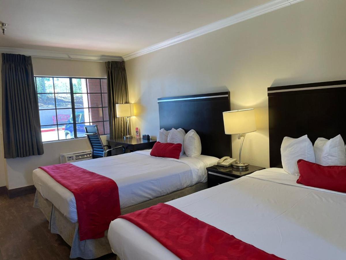 Ramada By Wyndham San Diego Poway Miramar Exterior foto